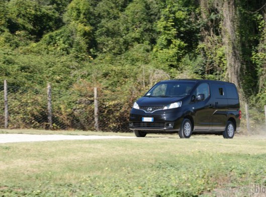 nissan_evalia_01