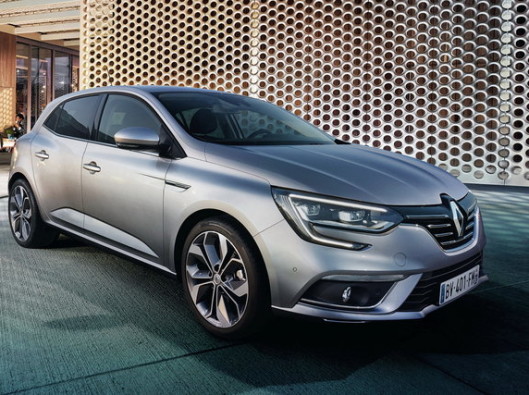 renault-megane-2016 noleggio lungo termine