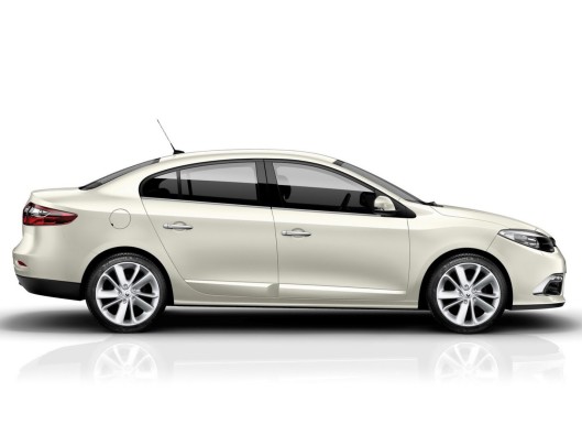 renault_fluence-05