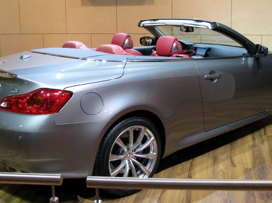 Infiniti_G37_Cabrio