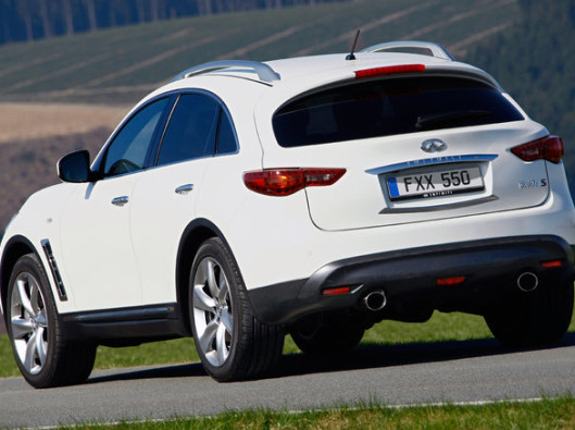 infiniti-fx30d-s_4