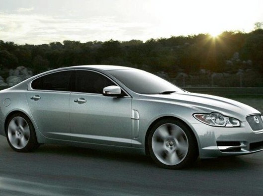 Jaguar-XF-01