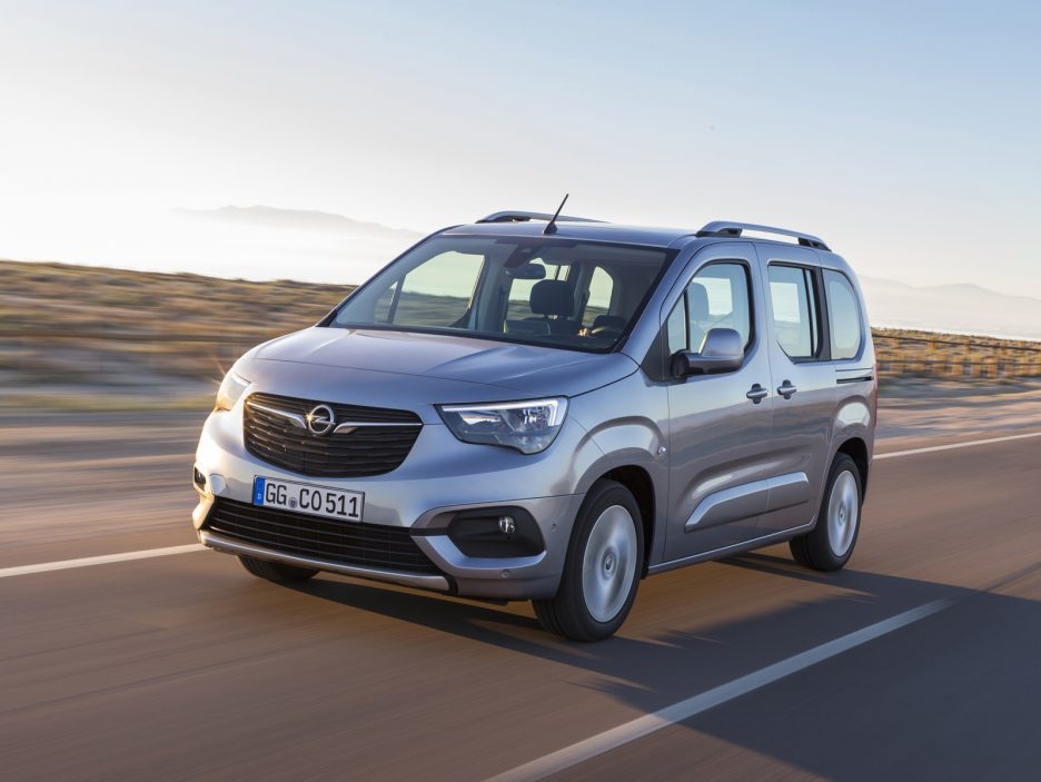 Opel-Combo-2018 a noleggio lungo termine