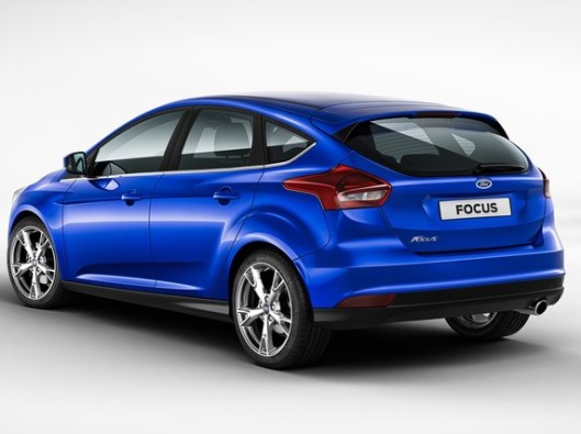 ford-focus-restyling-spy_03