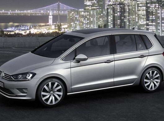 New-vw-touran-2015 a noleggio a lungo termine