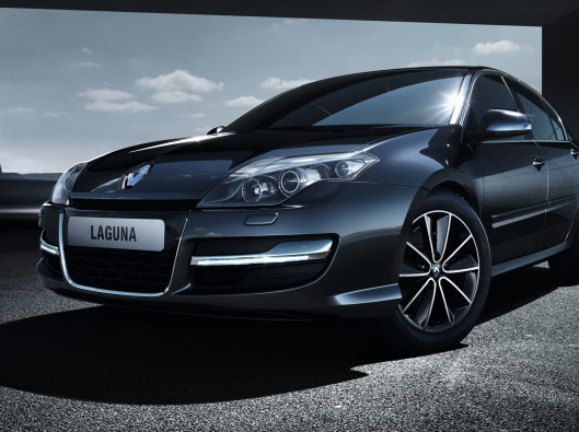 RENAULT LAGUNA III BERLINE 5 a noleggio a lungo termine