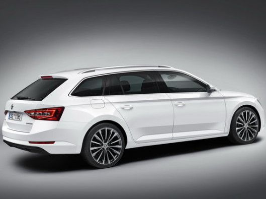 skoda-superb-combi-2015 noleggio a lungo termine