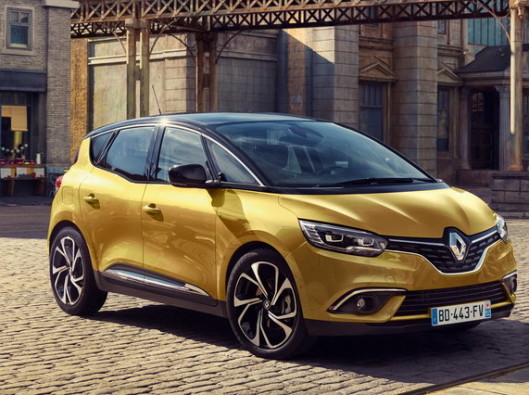 renault-scenic-a noleggio lungo termine