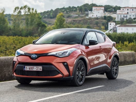 Nuovo-Toyota-C-HR-2020-ibrido noleggio lungo termine