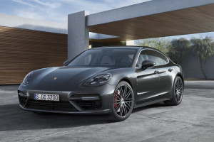 porsche-panamera-2016 a noleggio a lungo termine