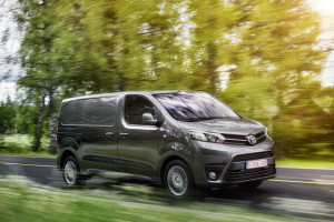 toyota-proace-noleggio-lungo-termine