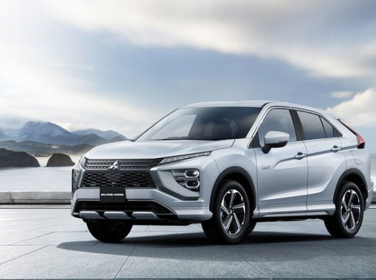 mitsubishi-eclipse-cross-phev noleggio lungo termine