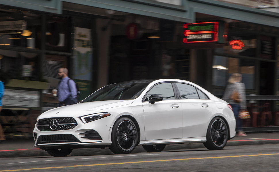 mercedes-classe-a-berlina-2018 noleggio lungo termine