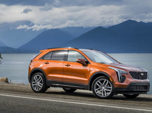 cadillac-xt4-a noleggio lungo termine